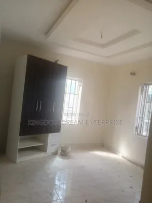 3bdrm Apartment in Ikeja Gra Lagos for rent