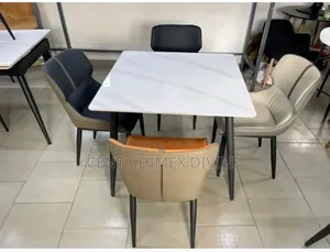 Comfortable 4 Seater Dinning Set