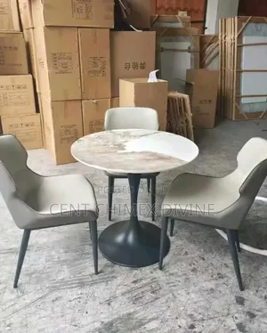 Stylish 3 Seater Dinning