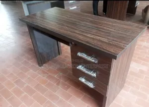 Standard 4 Feet Table