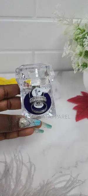 Non Tarnishing Silver Wedding Ring Set