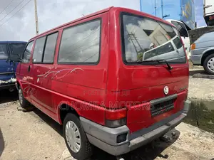Volkswagen Transporter 2006 Red