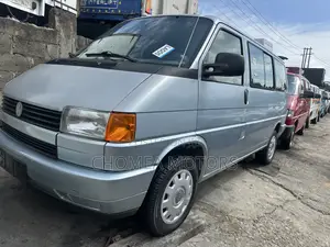 Volkswagen Transporter 2005 Blue