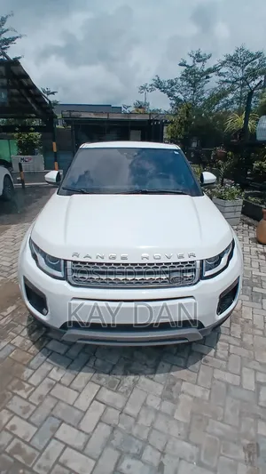 Land Rover Range Rover Evoque SE Premium 4x4 5-Door 2018 White