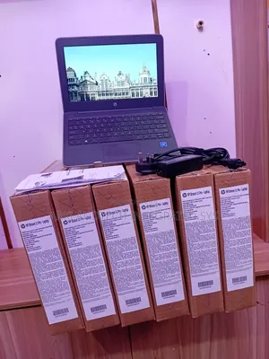 New Laptop HP Stream 11 4GB Intel Celeron SSD 60GB