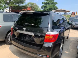 Toyota Highlander Limited 2010 Gray