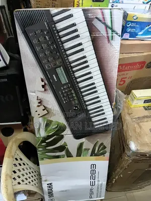 Yamaha Digital Electronic Keyboard PSR 283 Piano