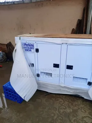 30kva Perkins Diesel Soundproof Generator 100% Copper Coil