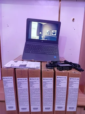 New Laptop HP Stream 11-ah110hr 4GB Intel Celeron SSD 72GB