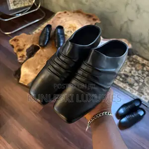 The Unorthodox Drape Pleated Black Mules Shoe