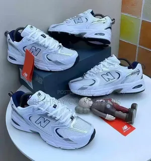 Quality Assured Unisex New Balance Sneakers 