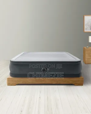 Deluxe Comfort-Plush Air Mattress 18" Queen W/ Built-in Electric Pump