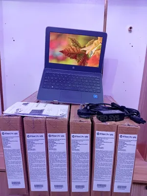 New Laptop HP Stream 14 4GB Intel Celeron SSD 40GB