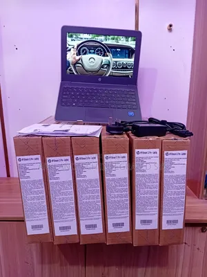 New Laptop HP Stream 14 4GB Intel Celeron SSD 60GB