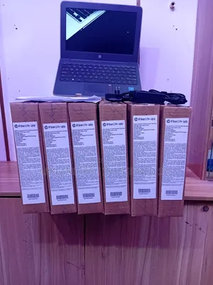 New Laptop HP Stream 14-cb110nr 4GB Intel Celeron SSD 40GB