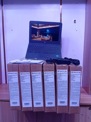 New Laptop HP Stream 14-cb130nr 4GB Intel Celeron SSD 72GB