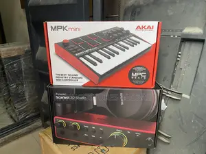 MPK Mini + 2i2 Studio Bundle ( 4th Generation)