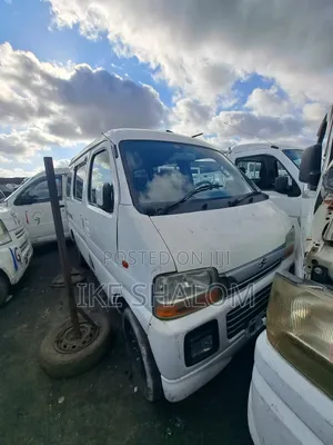 Suzuki Every 2010