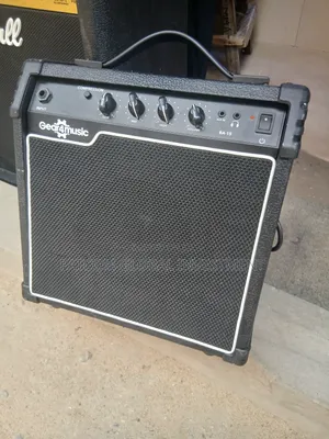 London Used Fairly Used Bass Combo