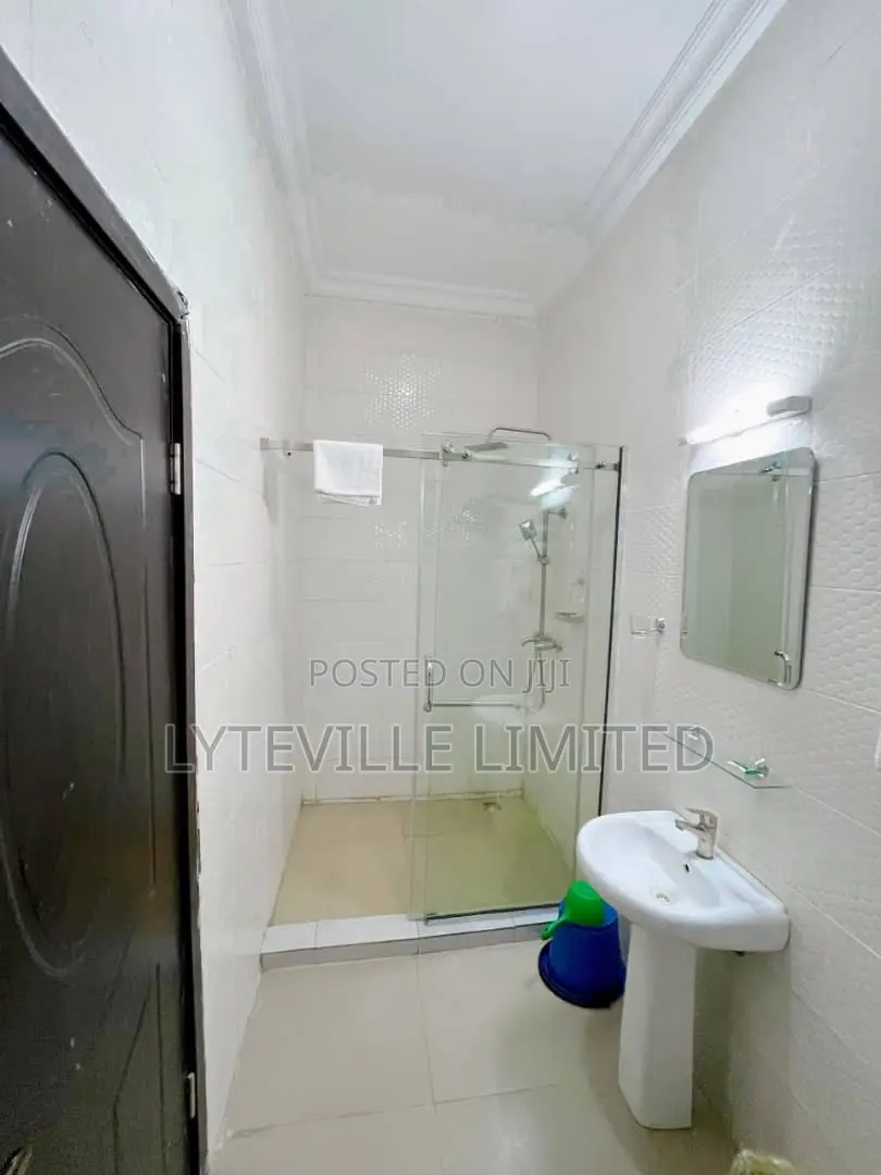 Spacious Clean 3 Bedroom