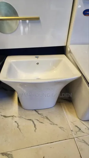 Wall Hanging Ceramic Washing Hand Basin