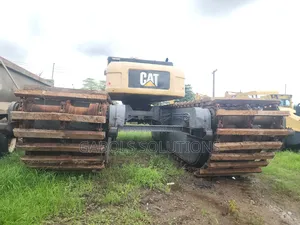 Caterpillar Swamp Buggy Long Boom Tokunbo