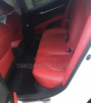 Toyota Camry XSE (2.5L 4cyl 8A) 2019 White