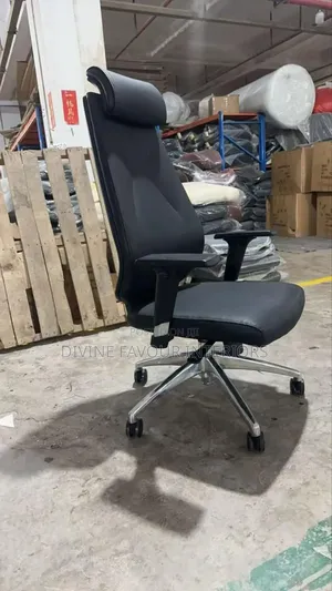 High-Back Executive Office Chair - Black