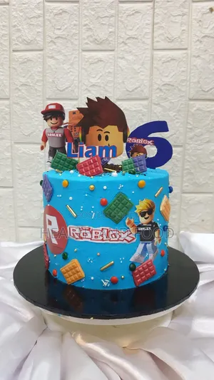 8"Three Layers Cake
