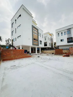 5bdrm Duplex in Maryland Lagos for sale