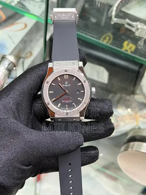 Hublot Automatic Watch - Luxury Timepiece*