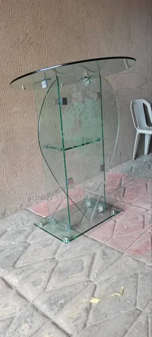 Love World Glass Pulpit For Church