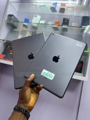 Apple iPad 10.2 (2020) 32 GB Gray