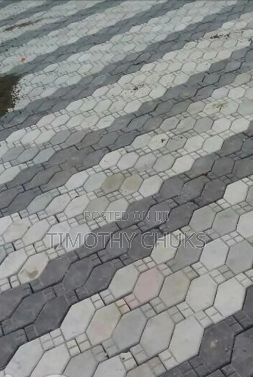 Truly Sold Interlock Stone