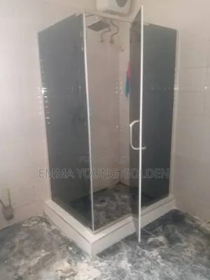 90*90 Shower Cubicle