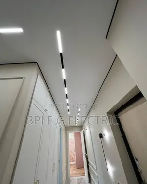 Top Notched Linear Magnetic Track Light