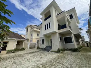 7bdrm Duplex in Guzape District for sale