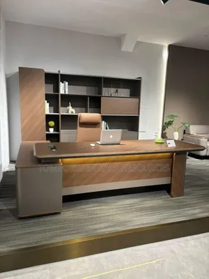 Imported Quality Executive Table And Shelf