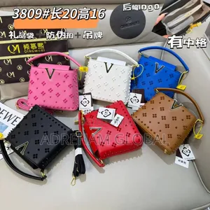 Quality v Design Leather Handbag