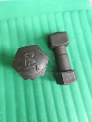 Caterpillar Bolt for Excavator. Gr D8. (M22x75mm)