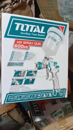 Total Air Spray Gun With A 600cc Capacity. This Is A