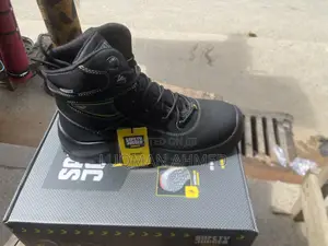 Basalt Safety Jogger Boot