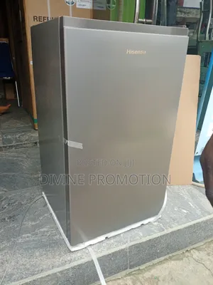 Hisense Table Top Refrigerator, Silver Color.85 Liters,1 Year Warranty