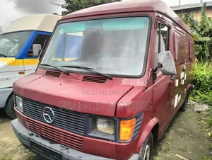 Mercedes-Benz Sprinter 2004 Red