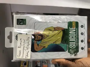 Green Premium Screenguard for iPhone 13/13pro/14