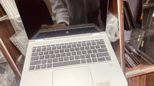 Laptop HP ProBook 430 G8 16GB AMD Ryzen 7 SSD 512GB