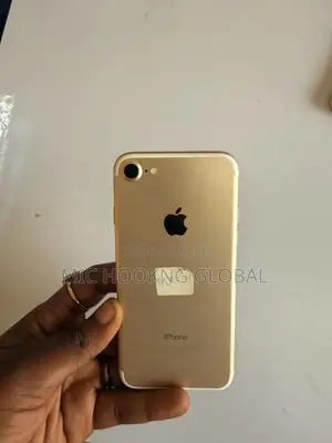 Apple iPhone 7 32 GB Gold