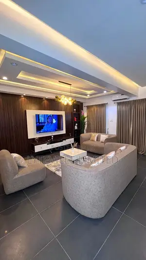 Luxurious 4 Bedroom With Gym, Snooker and Ps5