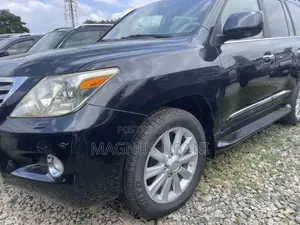 Lexus LX 570 2010 Black