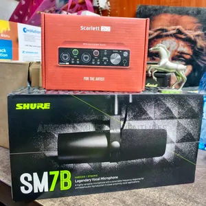 Focusrite Scarlett 2i2 and Shure Sm7b Soundcard and Mic